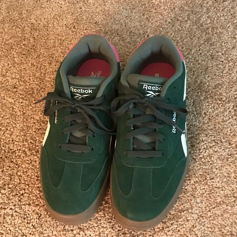 REEBOK TENNIS SHOES